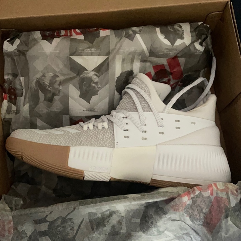D Lillard 3s